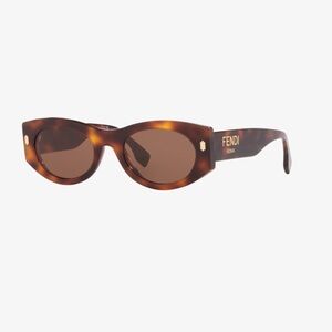 Fendi Roma Fe40125I oval sunglasses